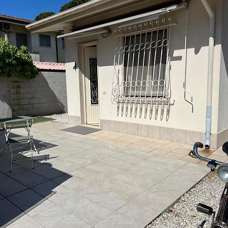 Casa Vacanze Vespucci トッレ・デル・ラーゴ・プッチーニ エクステリア 写真