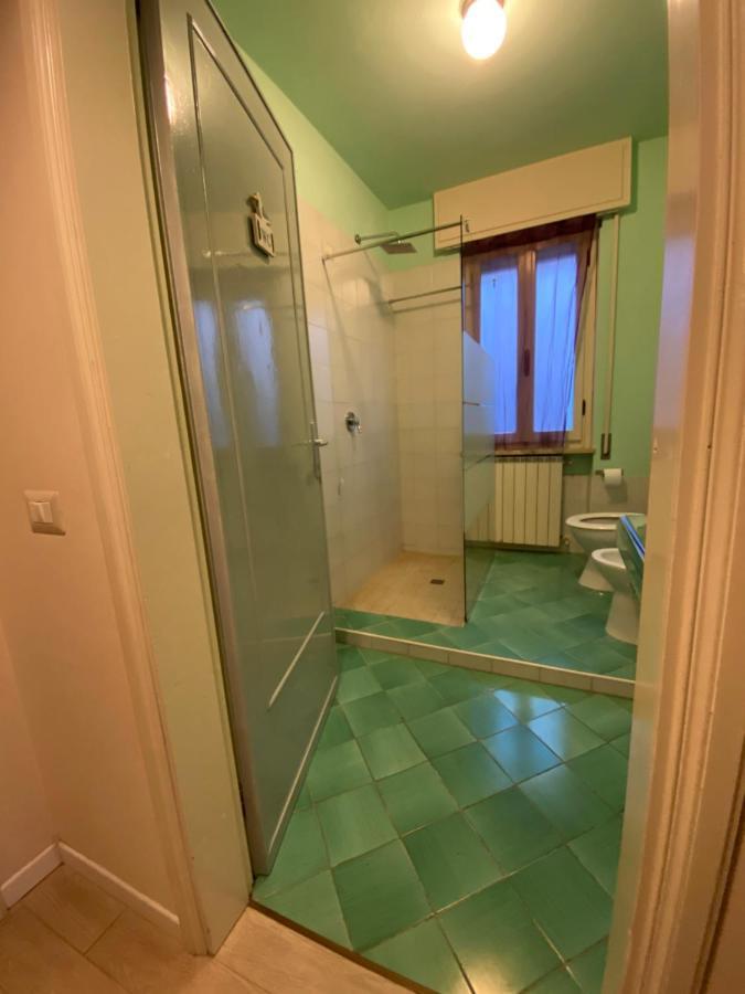 Casa Vacanze Vespucci トッレ・デル・ラーゴ・プッチーニ エクステリア 写真