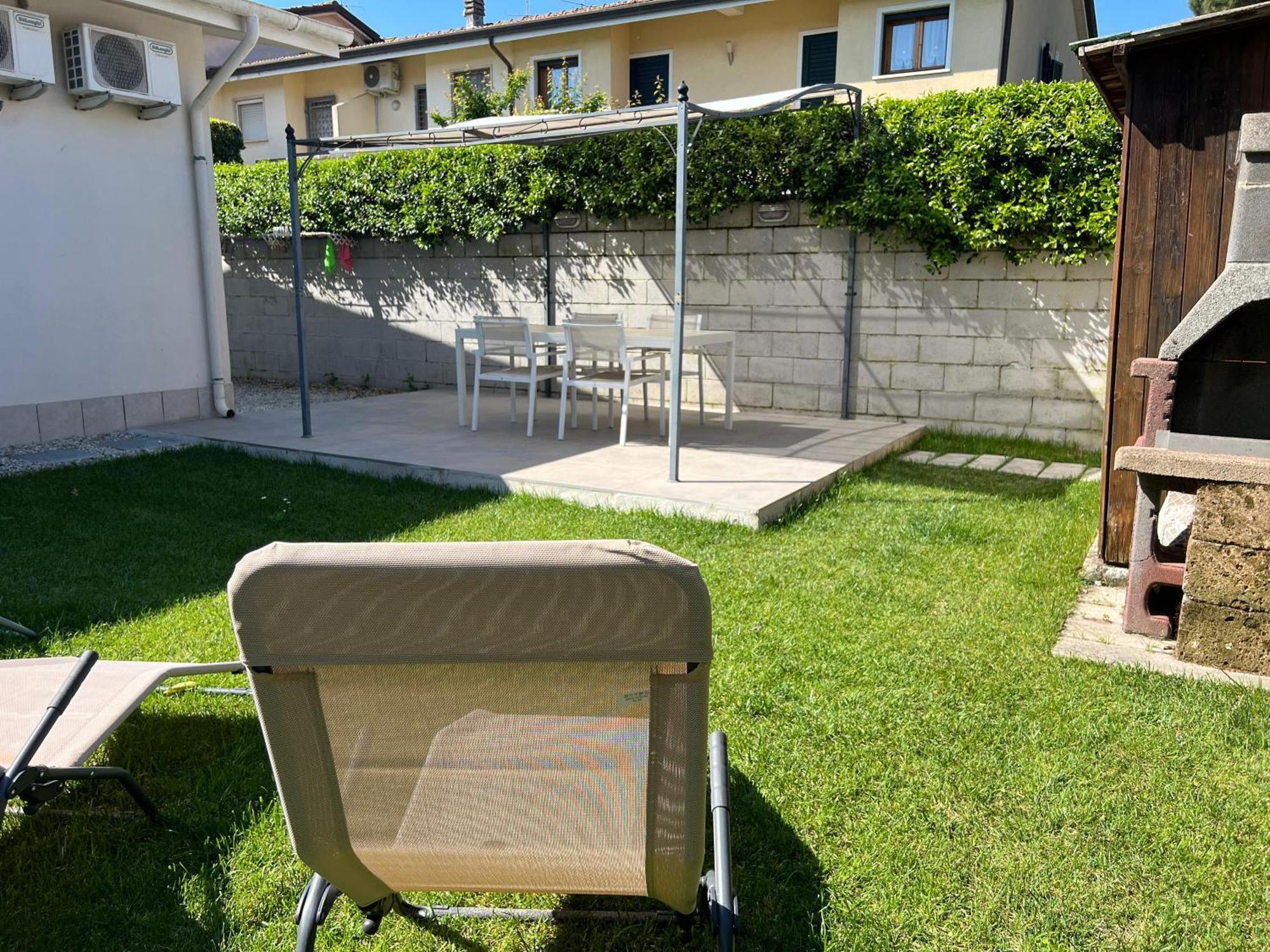 Casa Vacanze Vespucci トッレ・デル・ラーゴ・プッチーニ エクステリア 写真