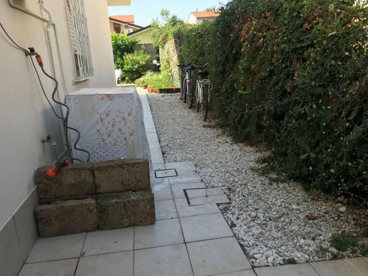 Casa Vacanze Vespucci トッレ・デル・ラーゴ・プッチーニ エクステリア 写真